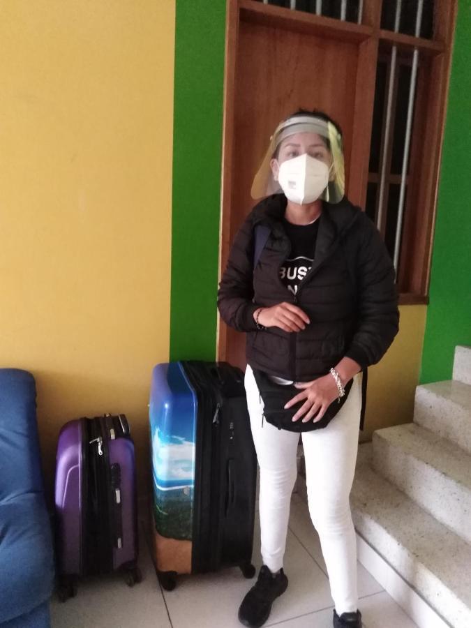 Hospedaje De Lidia Lima Luaran gambar