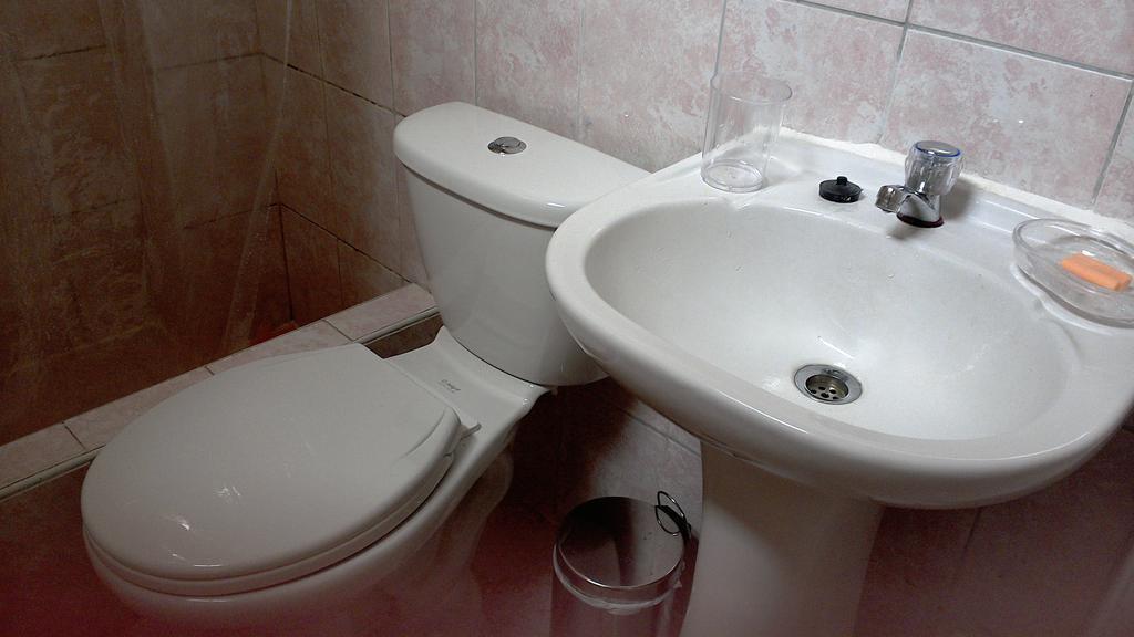 Hospedaje De Lidia Lima Luaran gambar