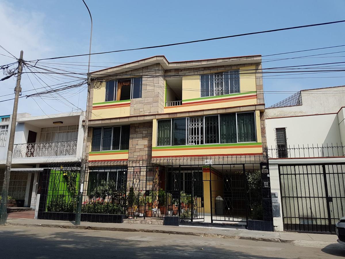 Hospedaje De Lidia Lima Luaran gambar