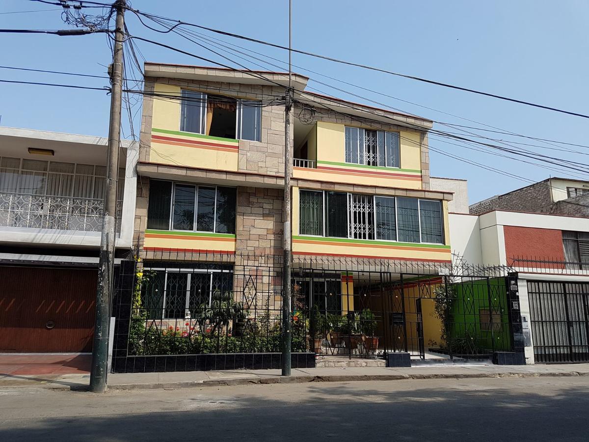 Hospedaje De Lidia Lima Luaran gambar